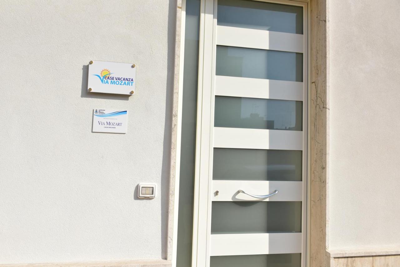 Case Vacanza Via Mozart Porto Cesareo Exterior photo